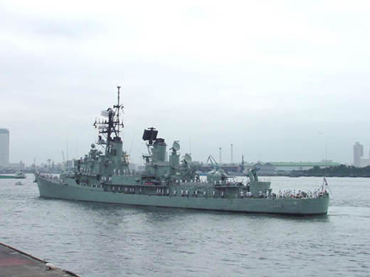 HMAS Brisbane coming in to port. A Royal Australian Navy Perth class guided missile destroyer.